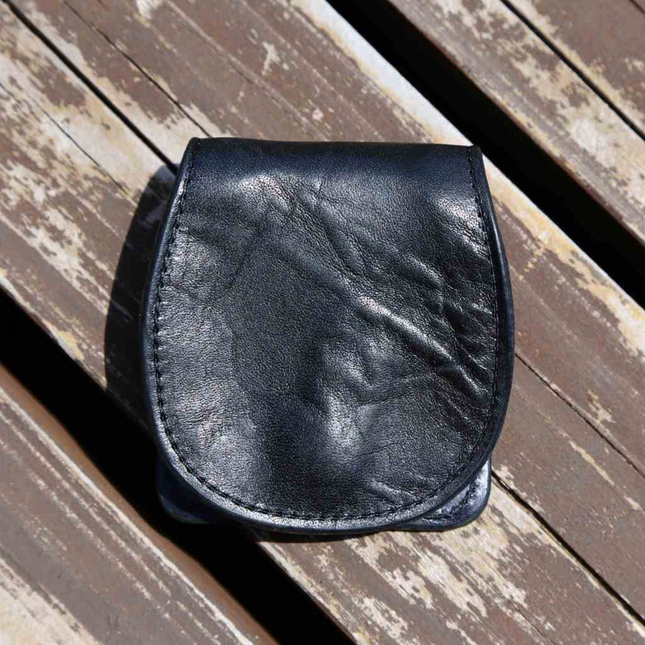 ブラックレザー コインケース|艶あり本革 小銭入れ・手のひらサイズ・シンプルデザイン・メンズ・レディース兼用財布画像2