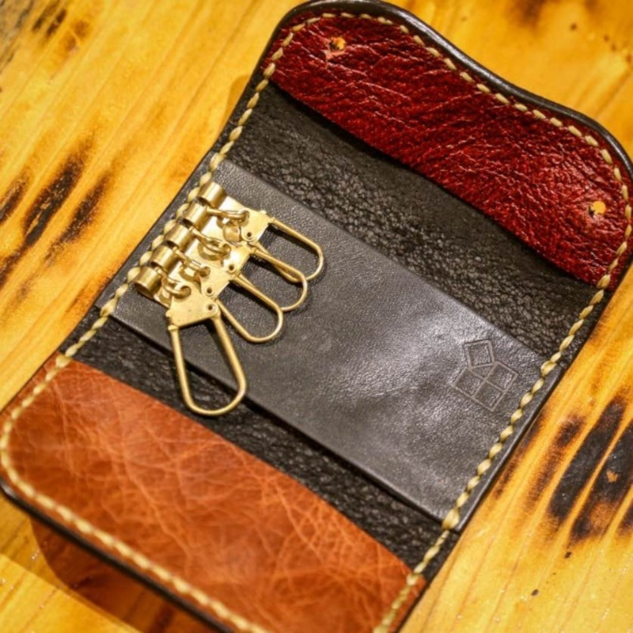 本革キーケース内側|4連キーホルダー付き・手縫いレザー・レザーアクセサリー画像