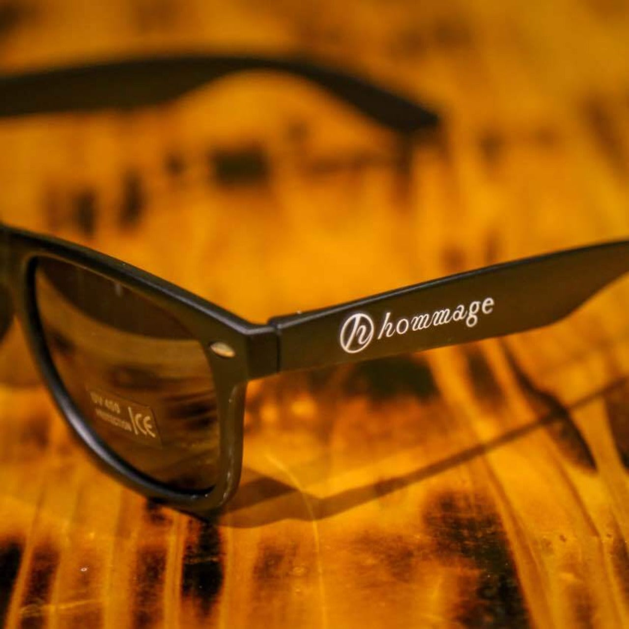 UV400対応マットブラックサングラス|紫外線カットレンズ画像