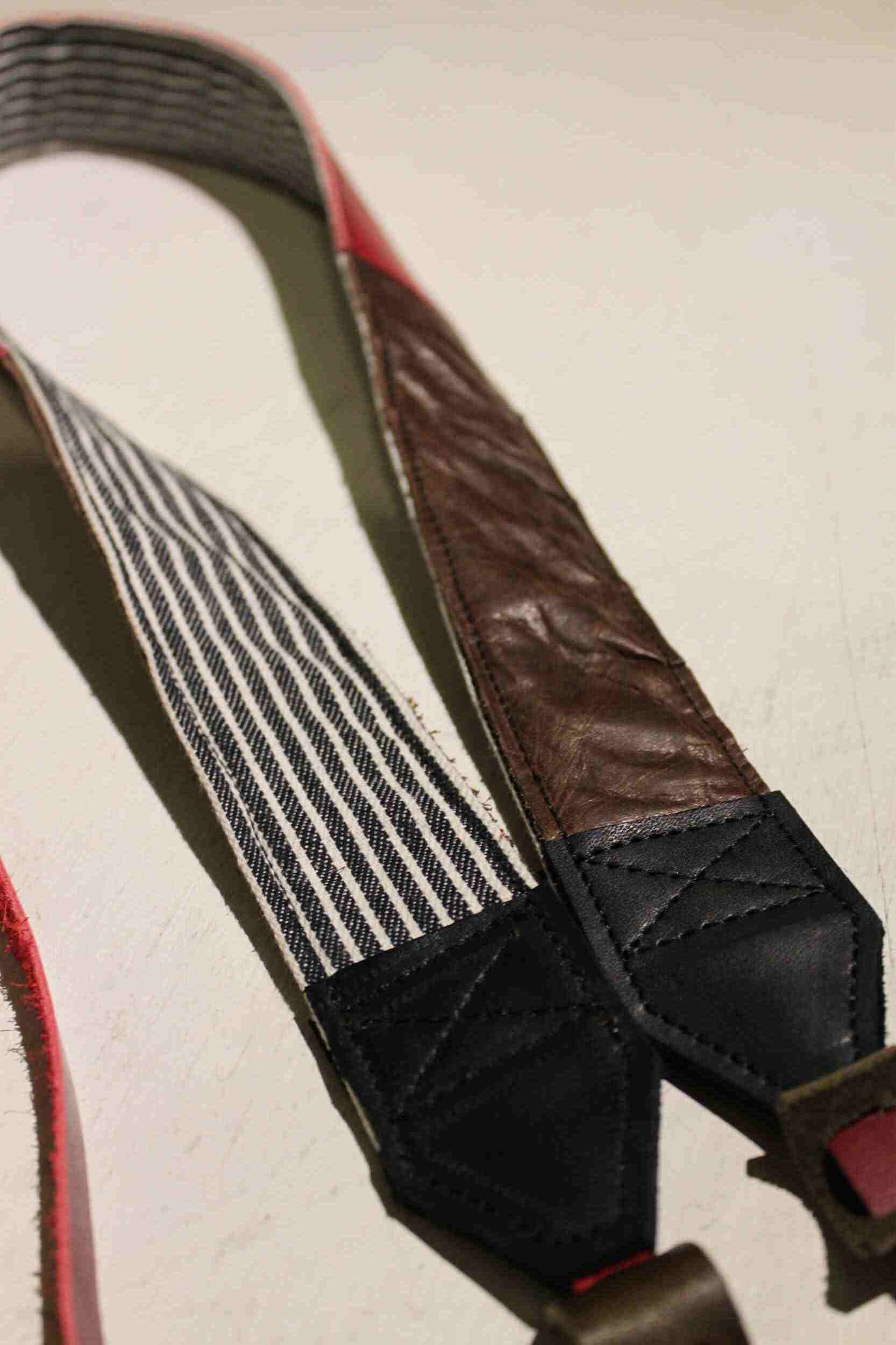レッドレザーストラップ|金具付きナチュラル革仕様のハンドメイドショルダーストラップ画像3