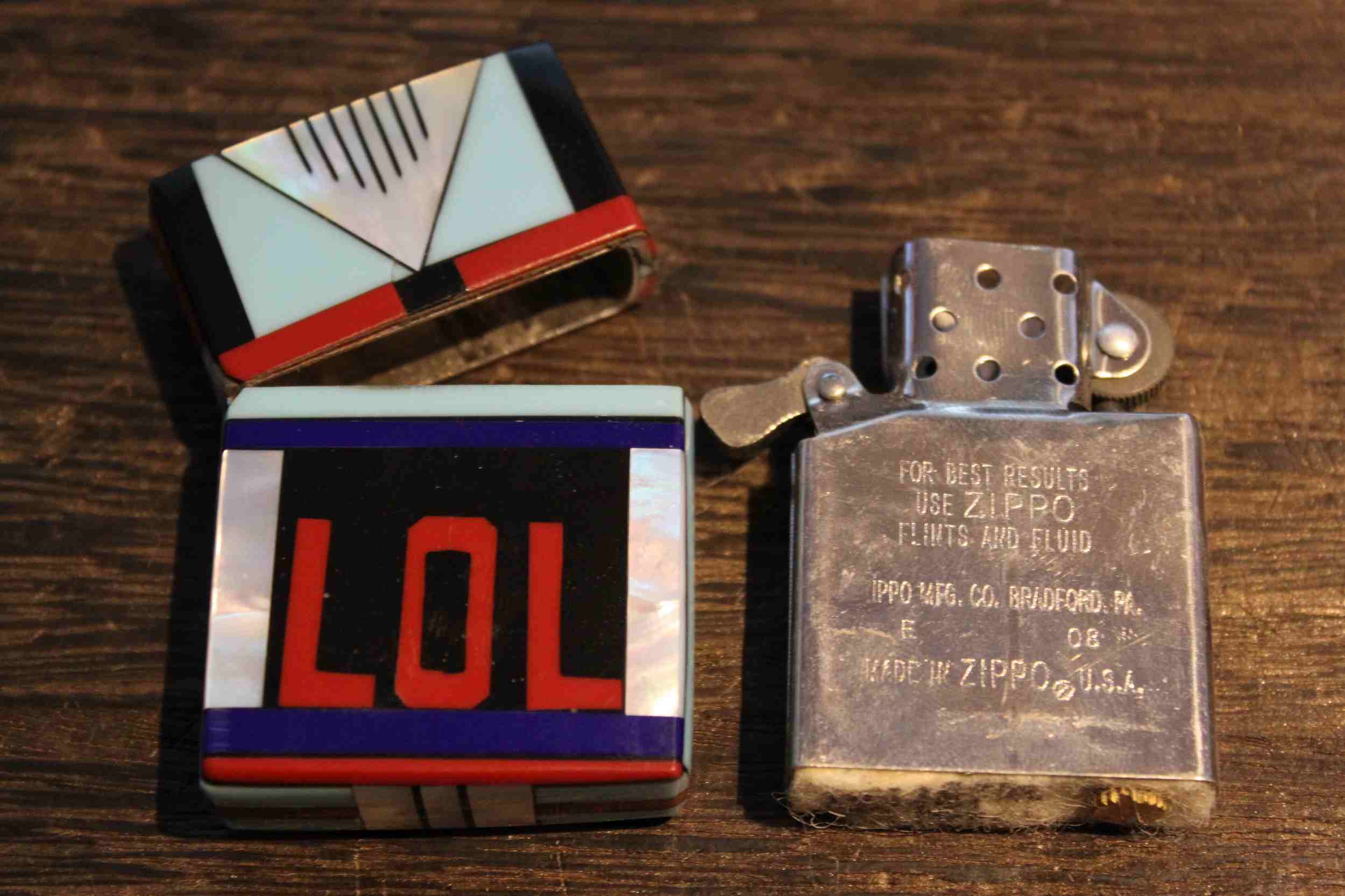 LOLデザインのカスタムZIPPOライター｜インレイ装飾・ヴィンテージ加工・ライターコレクション向けジッポーケース